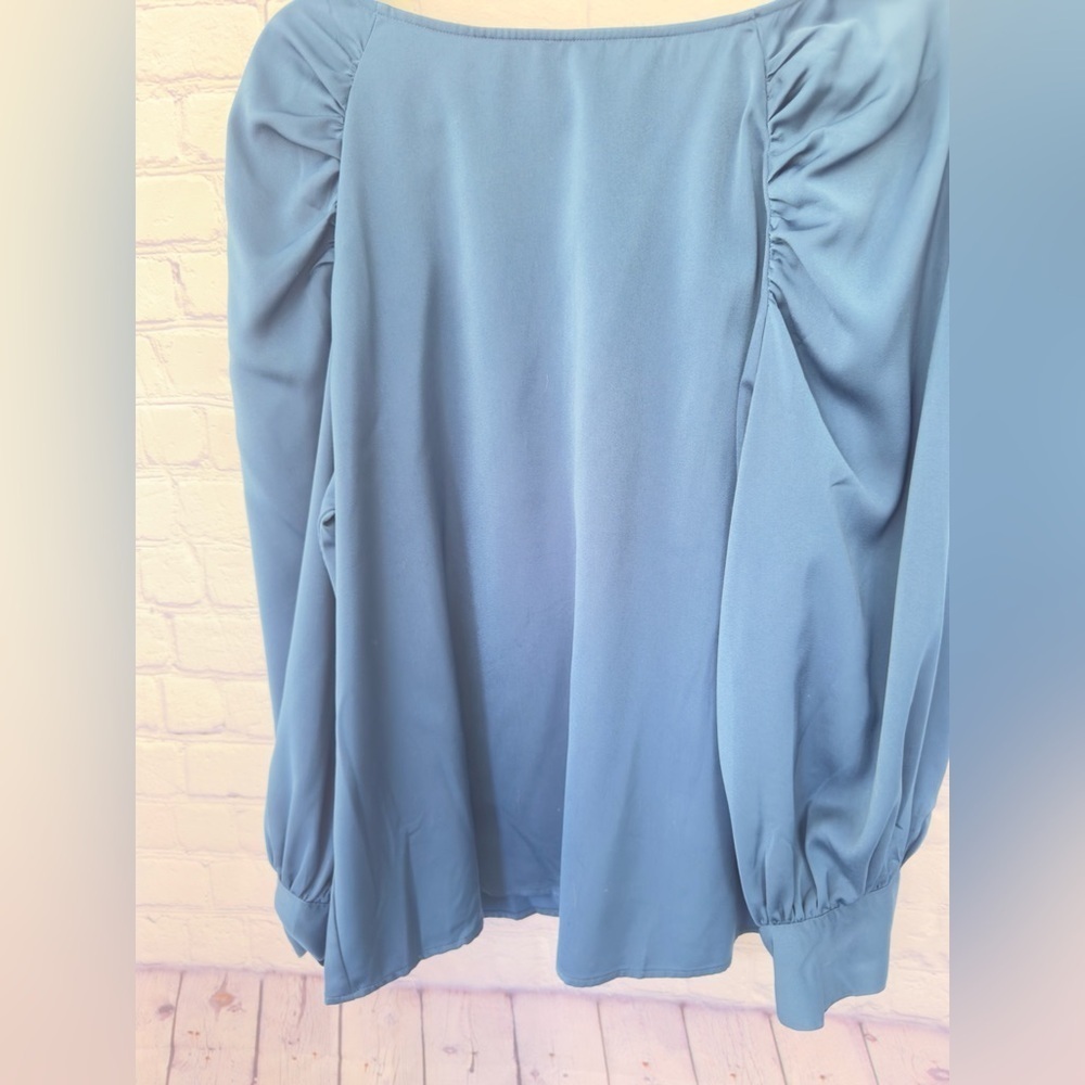 Banana Republic Ruched Sleeve Blouse size XL - Picture 5 of 11